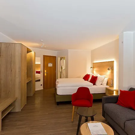 Elements Christlessee 4*